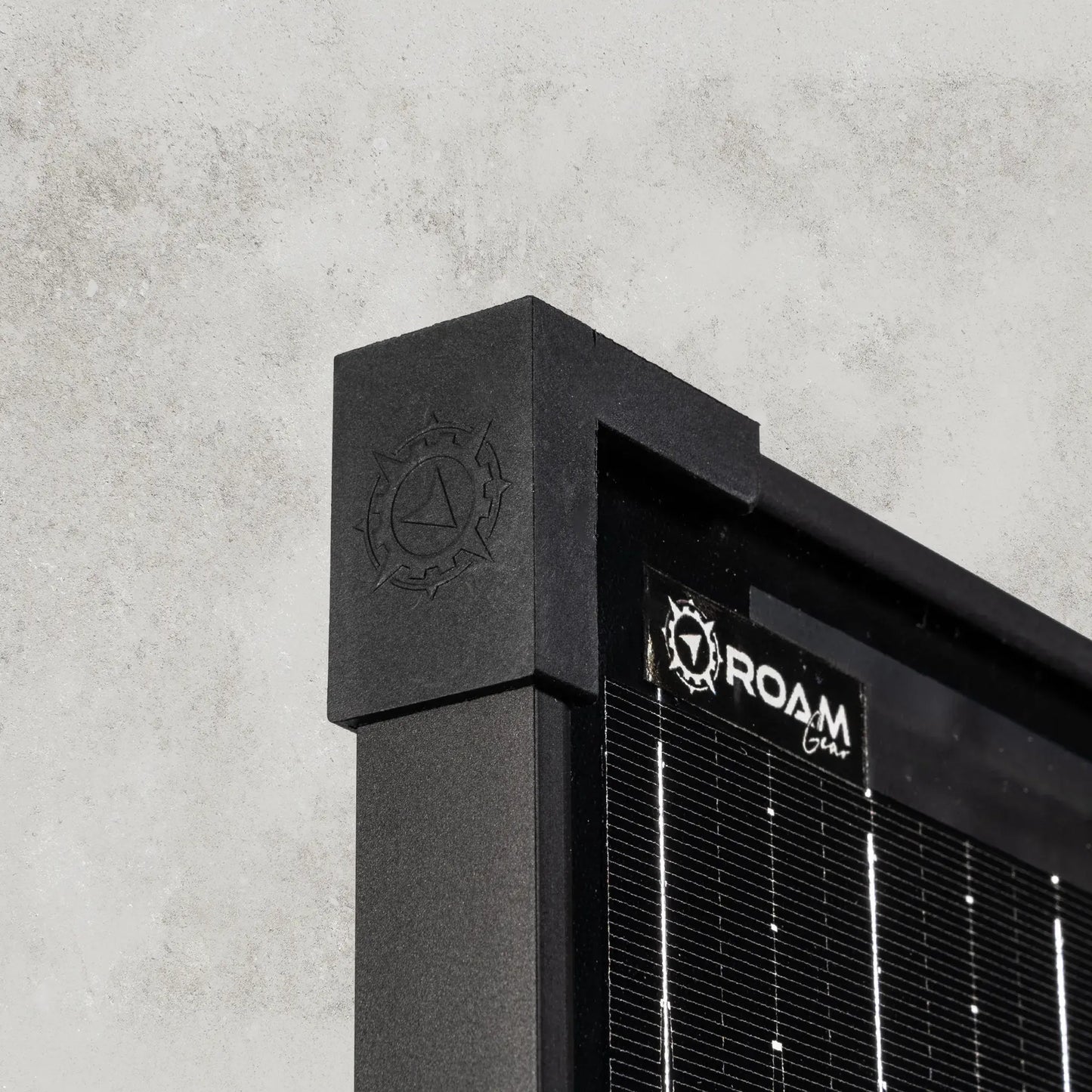 230W 12V Slimline Black Glass Solar Panel (20mm Frame) ROAM GEAR