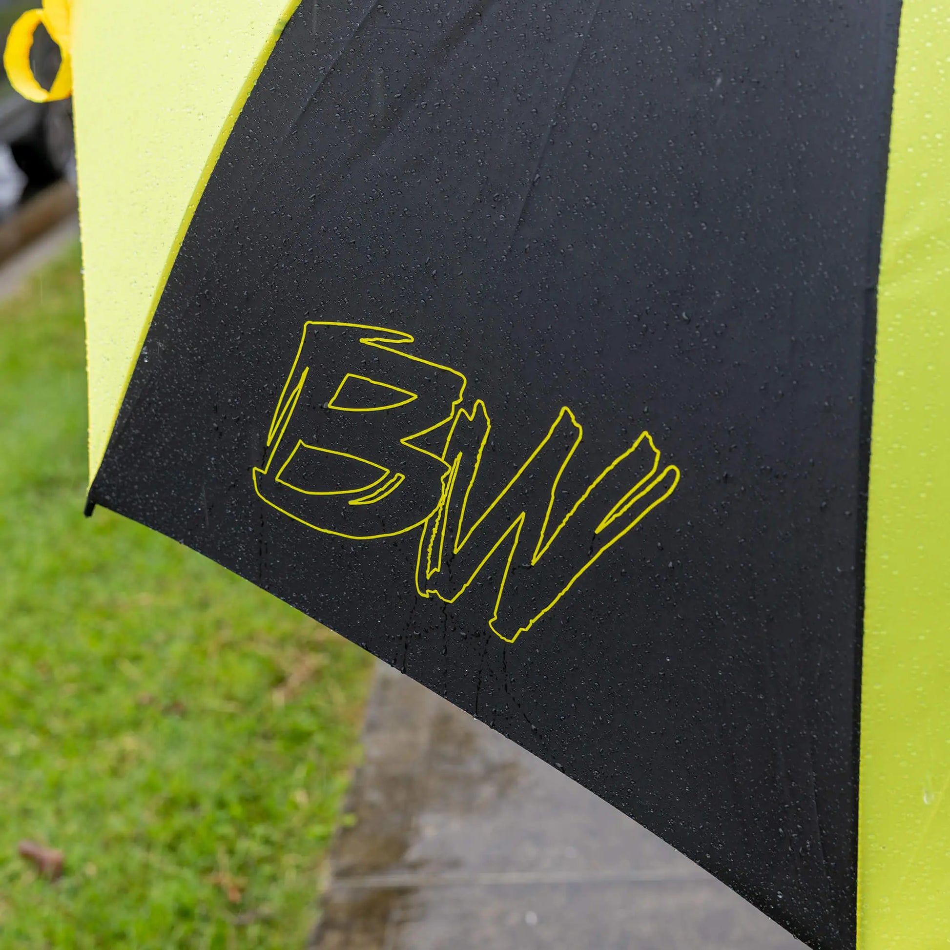 Bushwakka Umbrella Standard - Yellow & Black BUSHWAKKA ADVENTURE GEAR