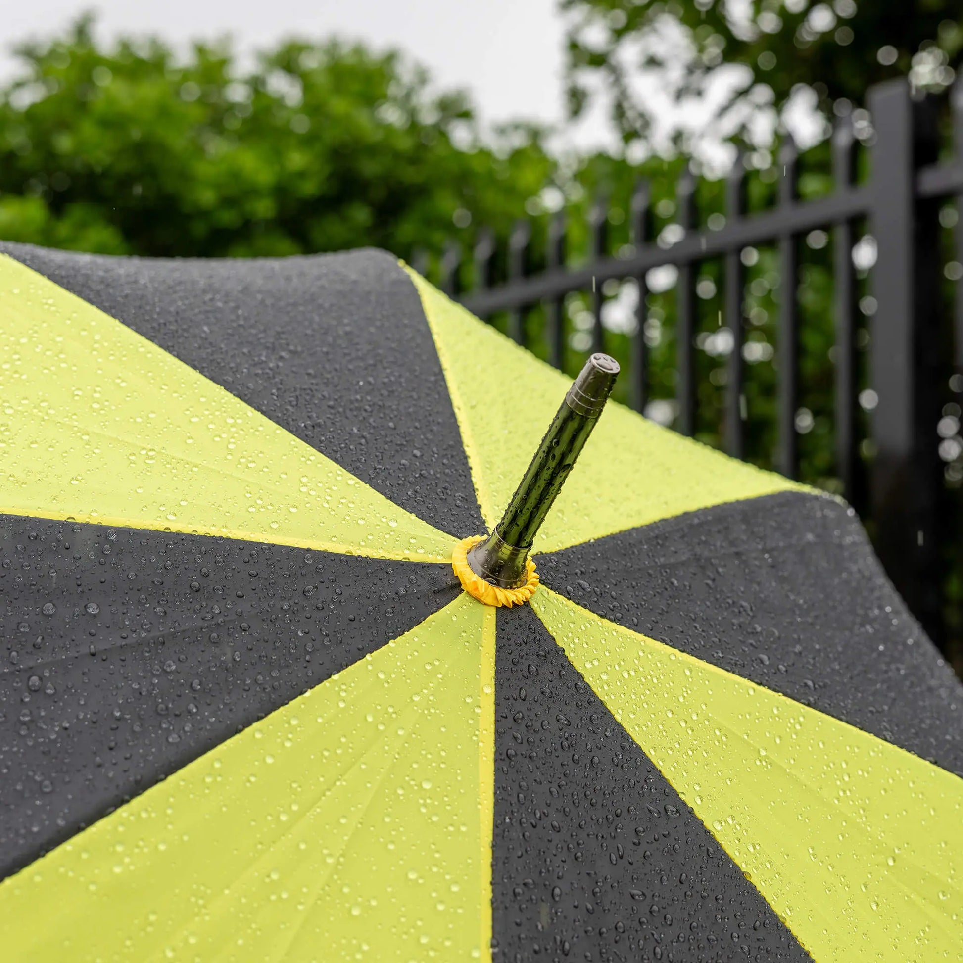 Bushwakka Umbrella Standard - Yellow & Black BUSHWAKKA ADVENTURE GEAR