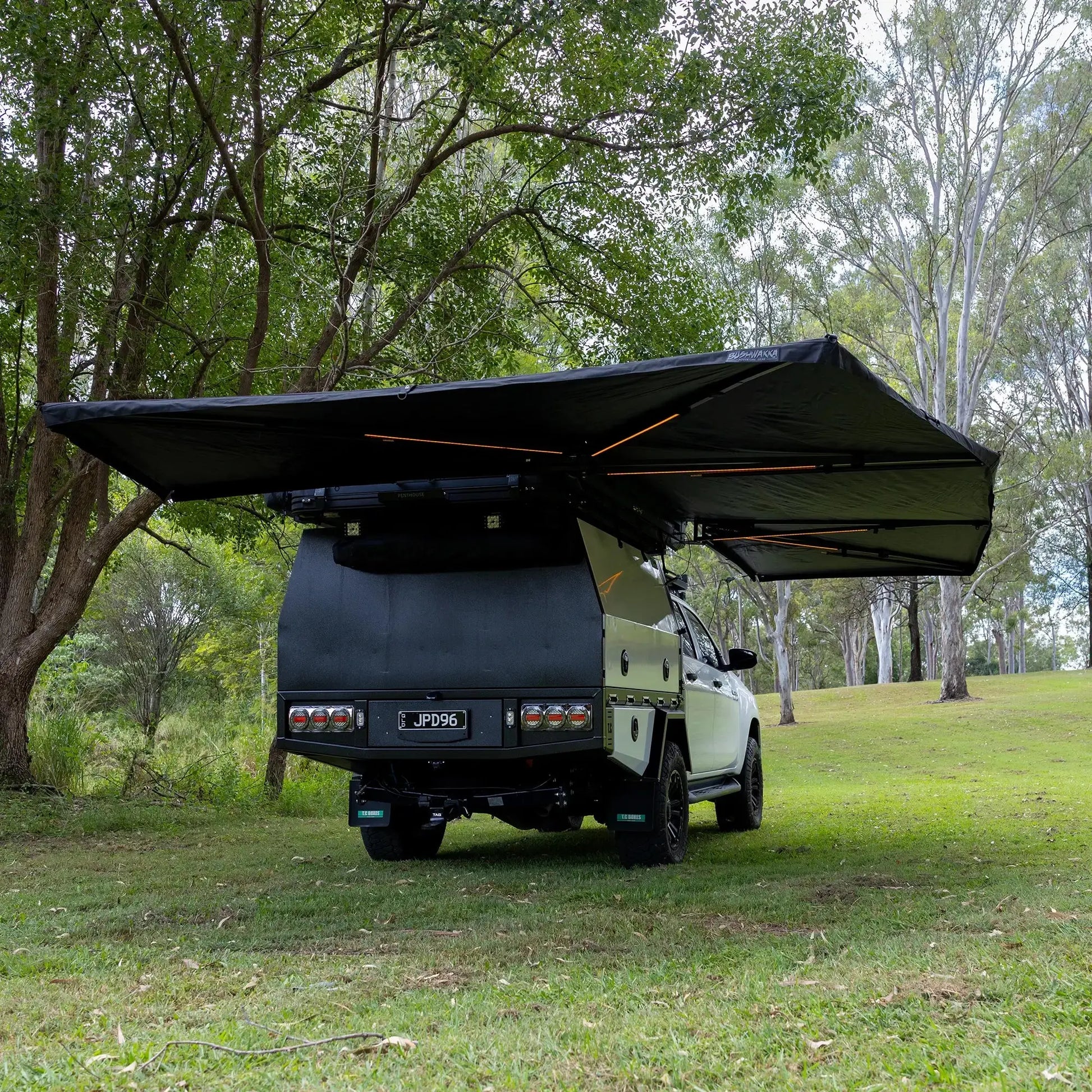 Darkness XL Squared Pro BUSHWAKKA ADVENTURE GEAR