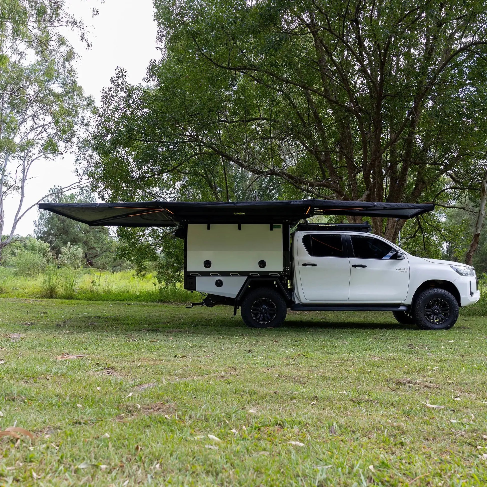 Darkness XL Squared Pro BUSHWAKKA ADVENTURE GEAR