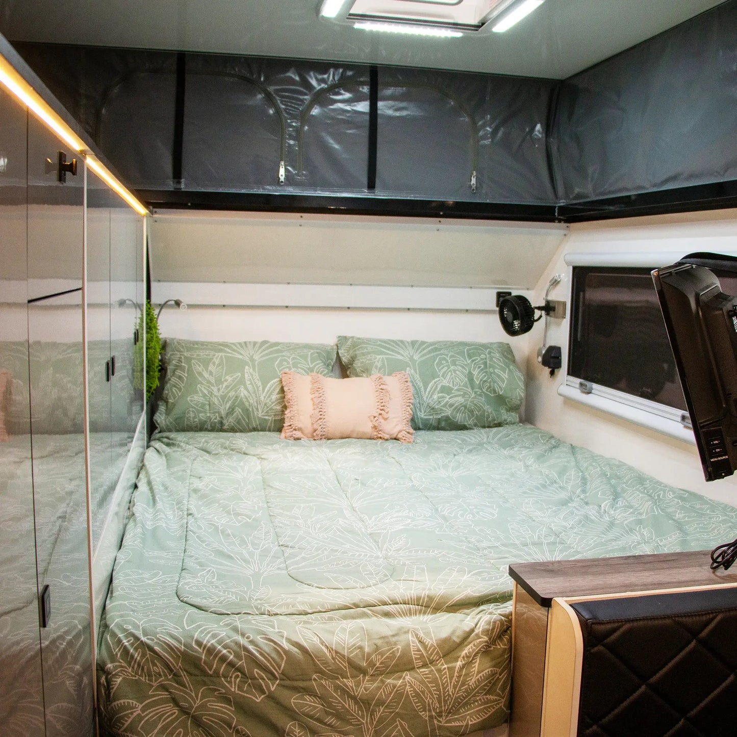 WEGO ES 12.6ft Camper