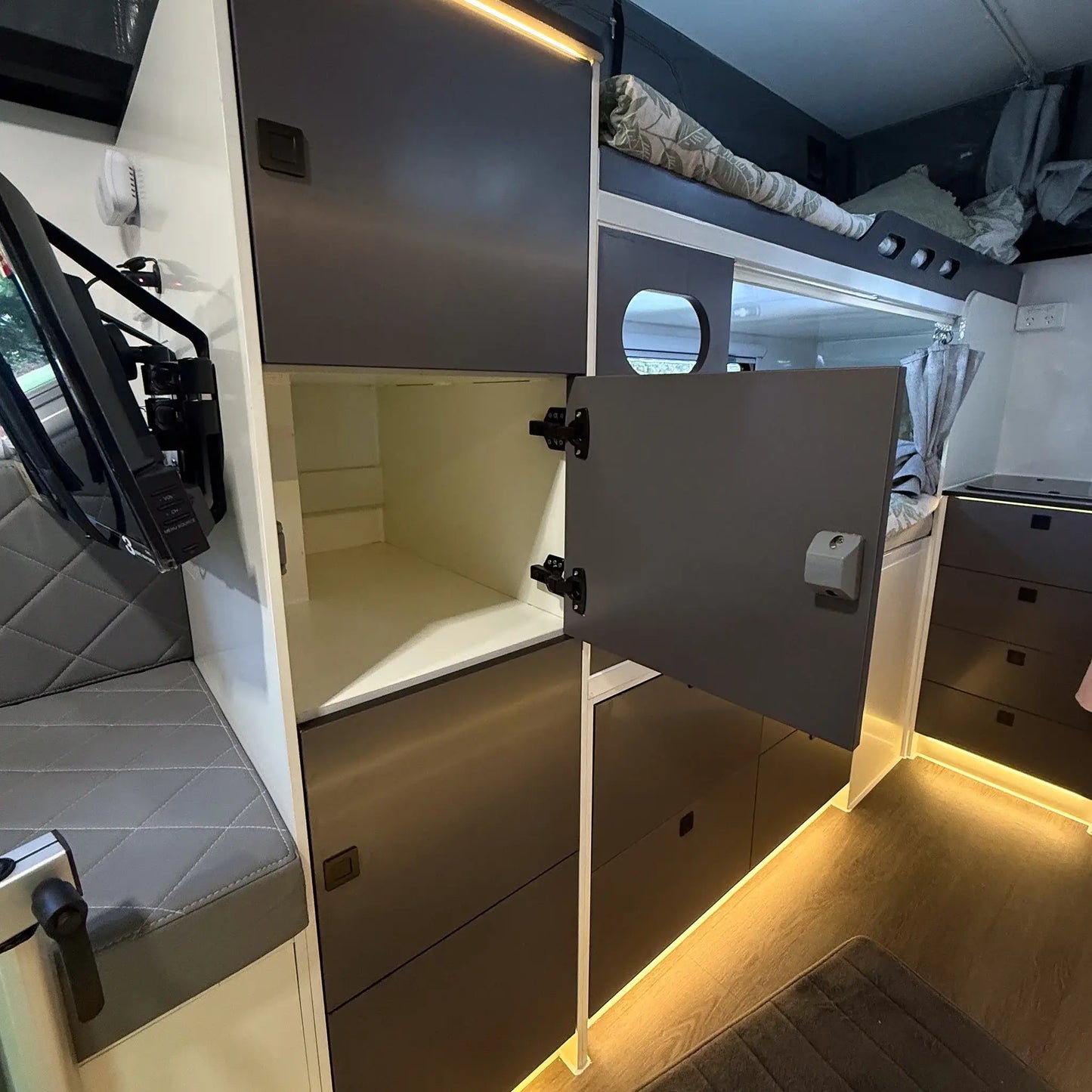 DROVER FAMILY - 16ft Camper