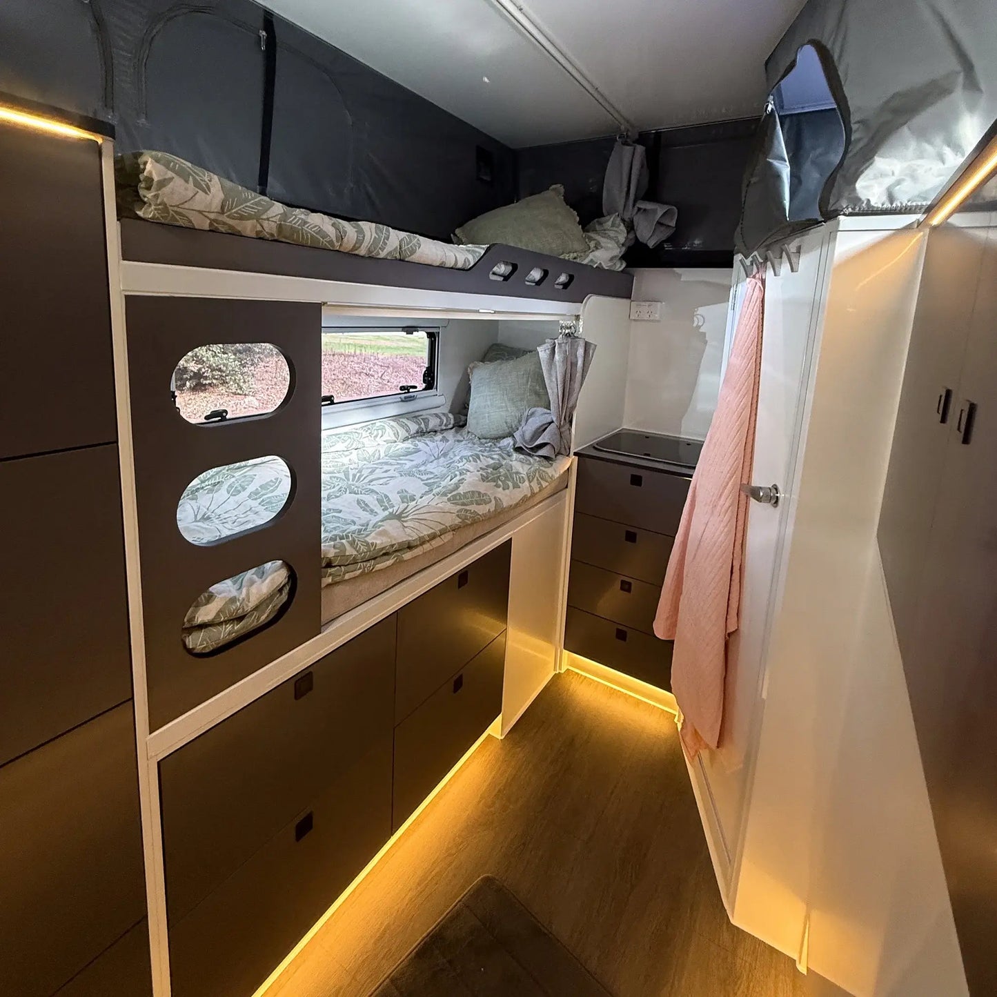 DROVER FAMILY - 16ft Camper