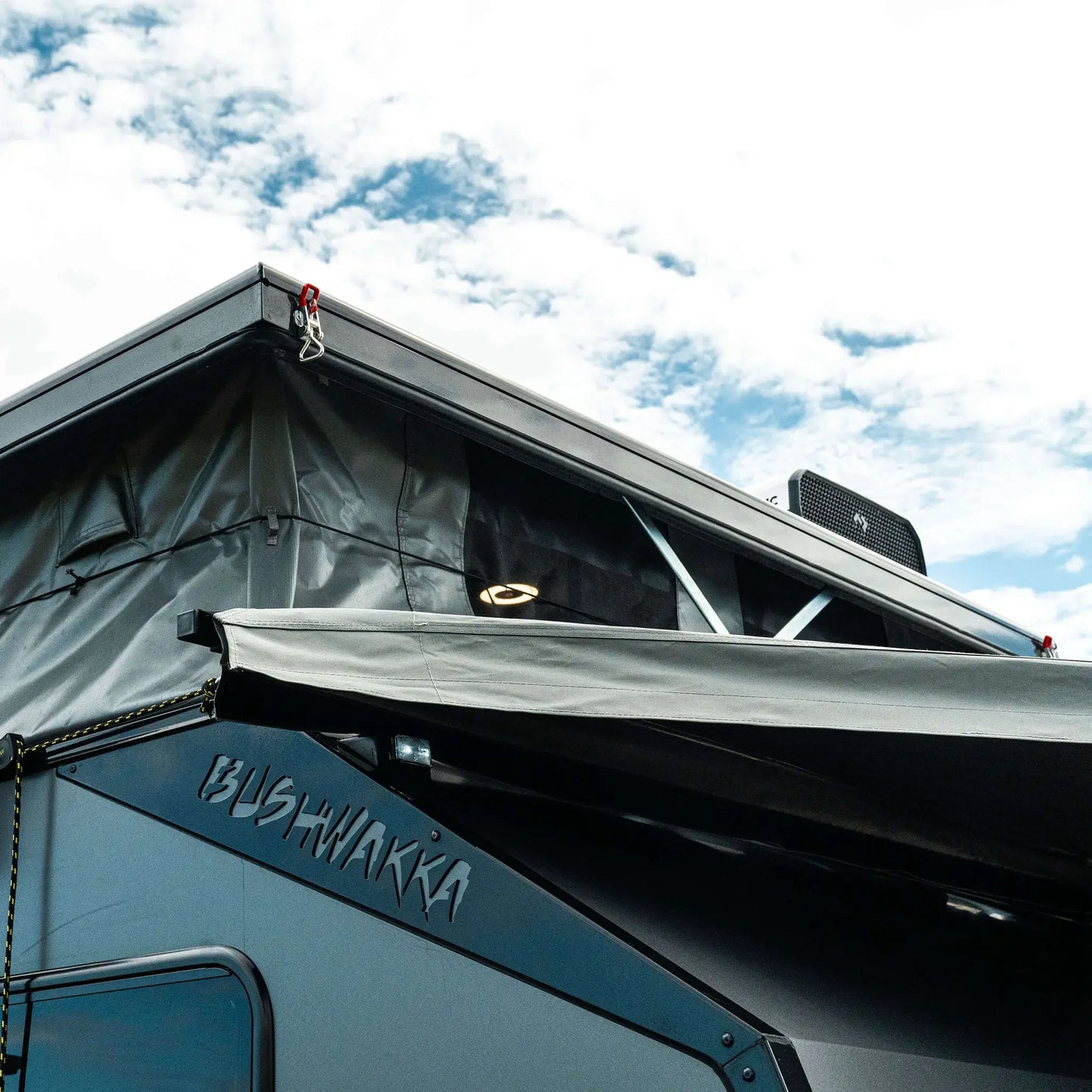 FAKAWI TRIBE 2 - 15ft Camper