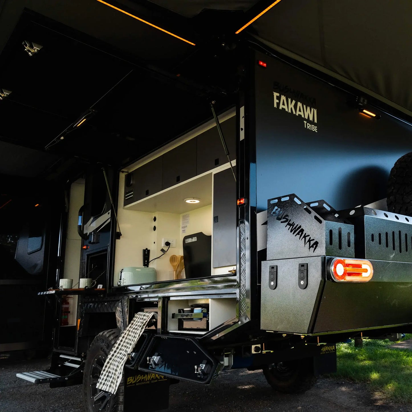 FAKAWI TRIBE 2 - 15ft Camper