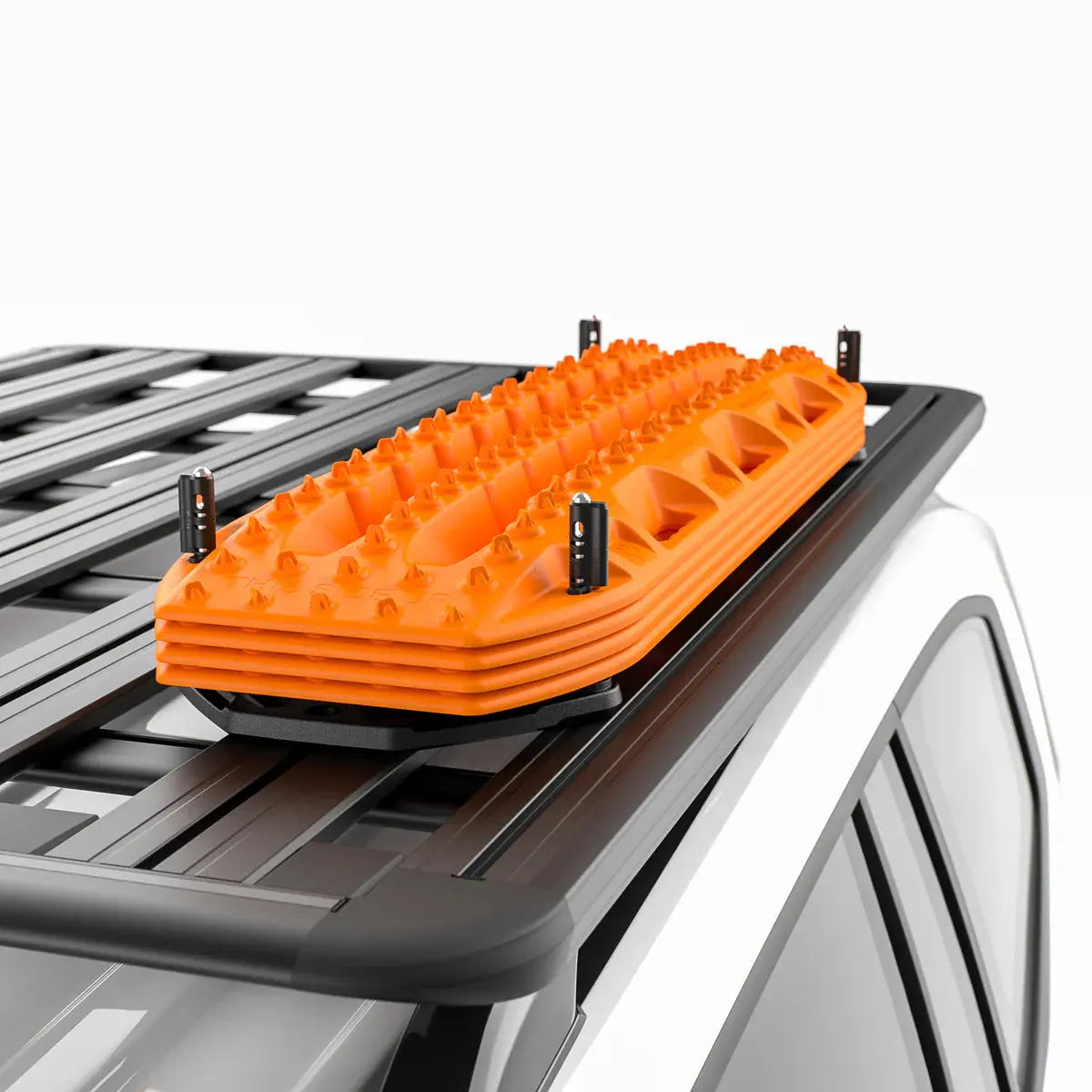 MAXTRAX Recovery Track Mounting Kit with Universal Pins MAXTRAX
