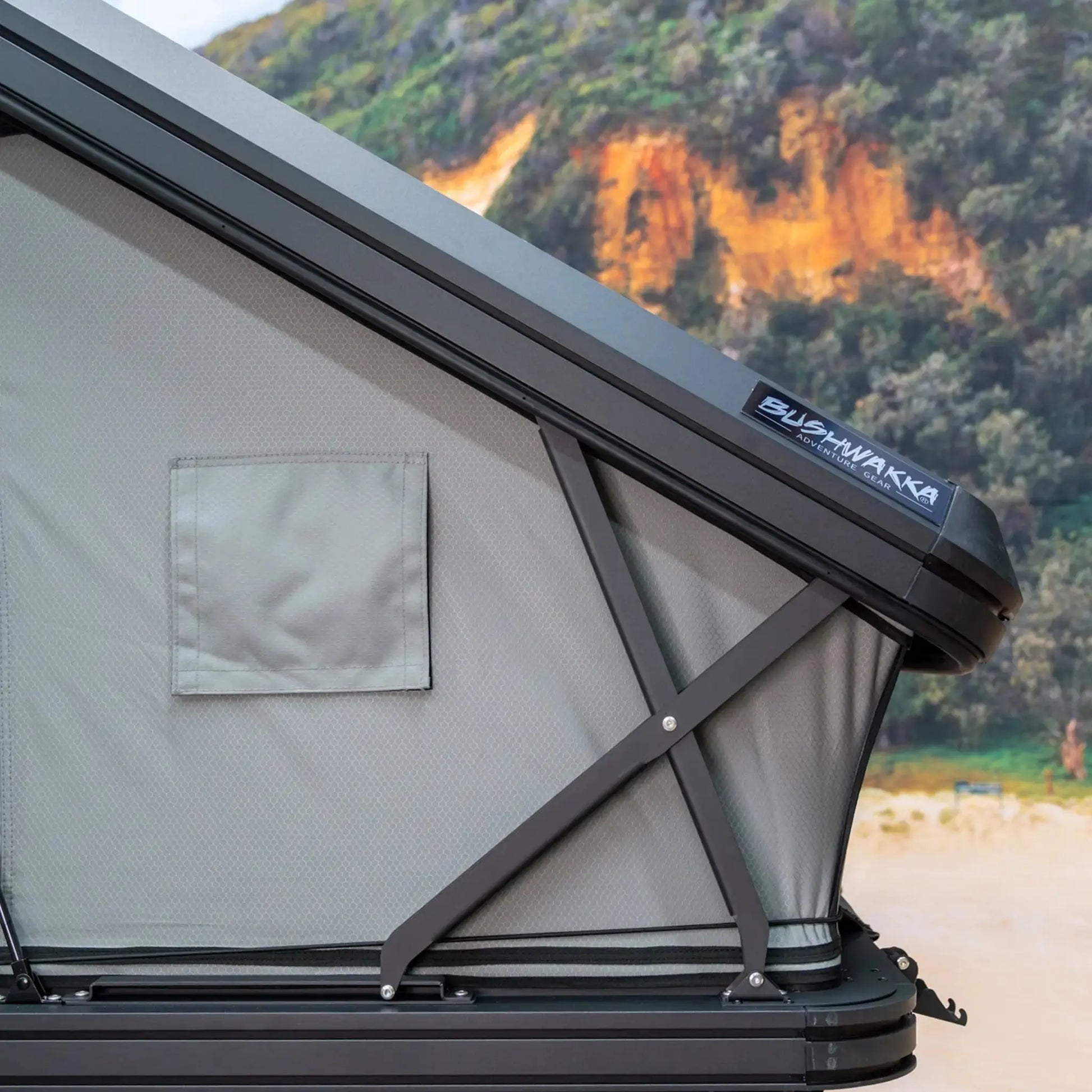 Shack BUSHWAKKA ADVENTURE GEAR