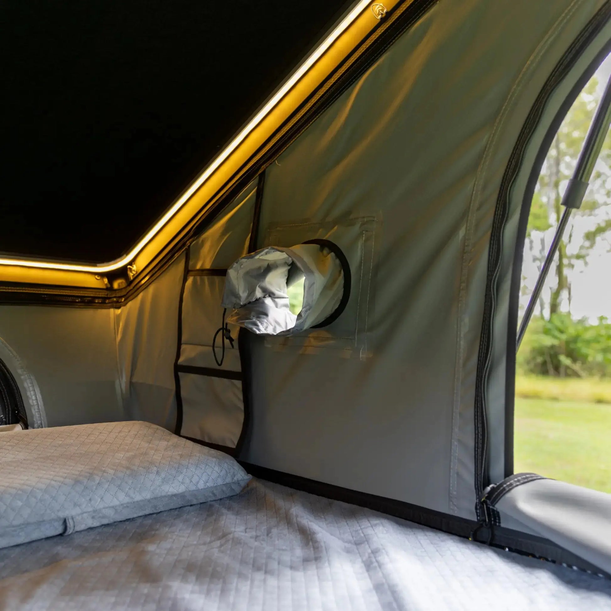 Shack BUSHWAKKA ADVENTURE GEAR