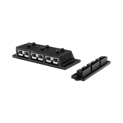 Roam Gear 12V Triple Anderson Surface Mount with 50A Anderson Plugs